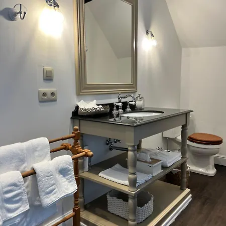 Konukevi La Lanterne Heer