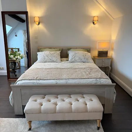 La Lanterne Konukevi *